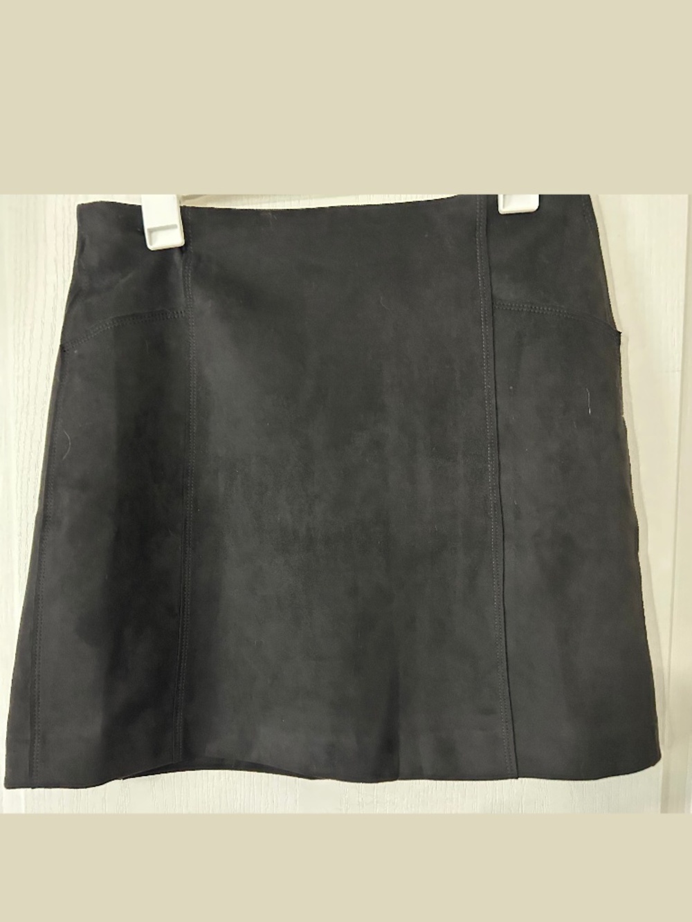 Skirt Mini Black faux suede NWT Cozy Corporate Academia